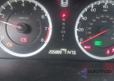 2011 Honda Accord 2.4 Lx z USA, uszkodzony, nr VIN 1HGCP2F38BA014927